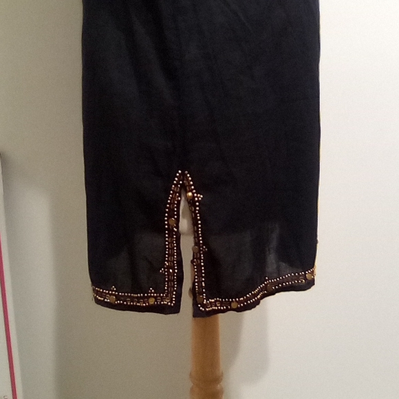 Black Bronze Beaded Raviya Short Sleeve Tunic - Picture 6 of 15